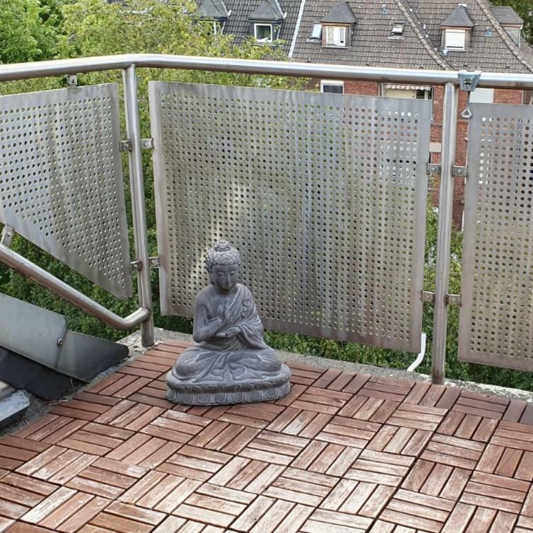Ferienwohnung Leo Duisburg - Naehe Bahnhof Esterno foto